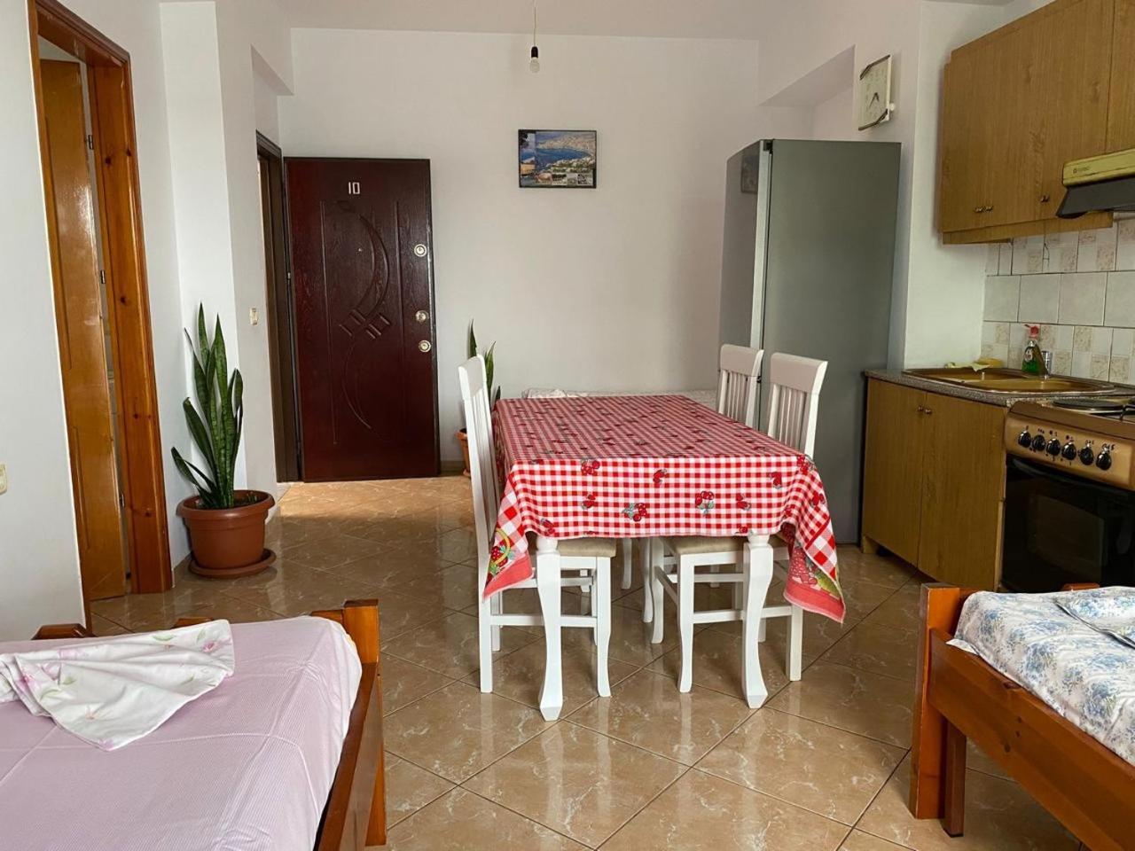 Tulipani Apartments Near Port Sarandë 外观 照片